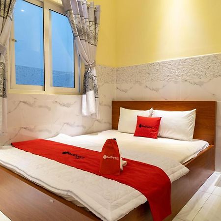 Reddoorz Near Etown 4 Hotel Ho Chi Minh City Exterior photo
