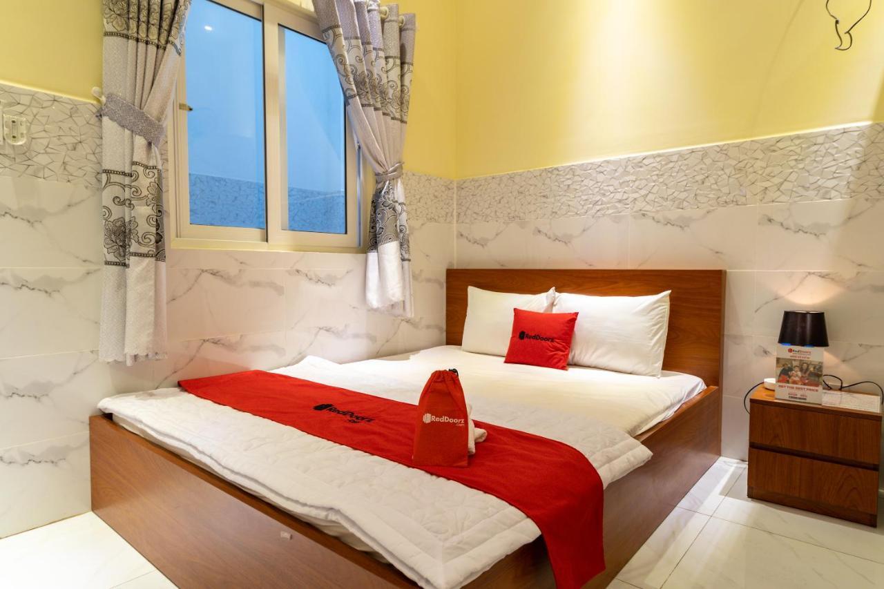 Reddoorz Near Etown 4 Hotel Ho Chi Minh City Exterior photo